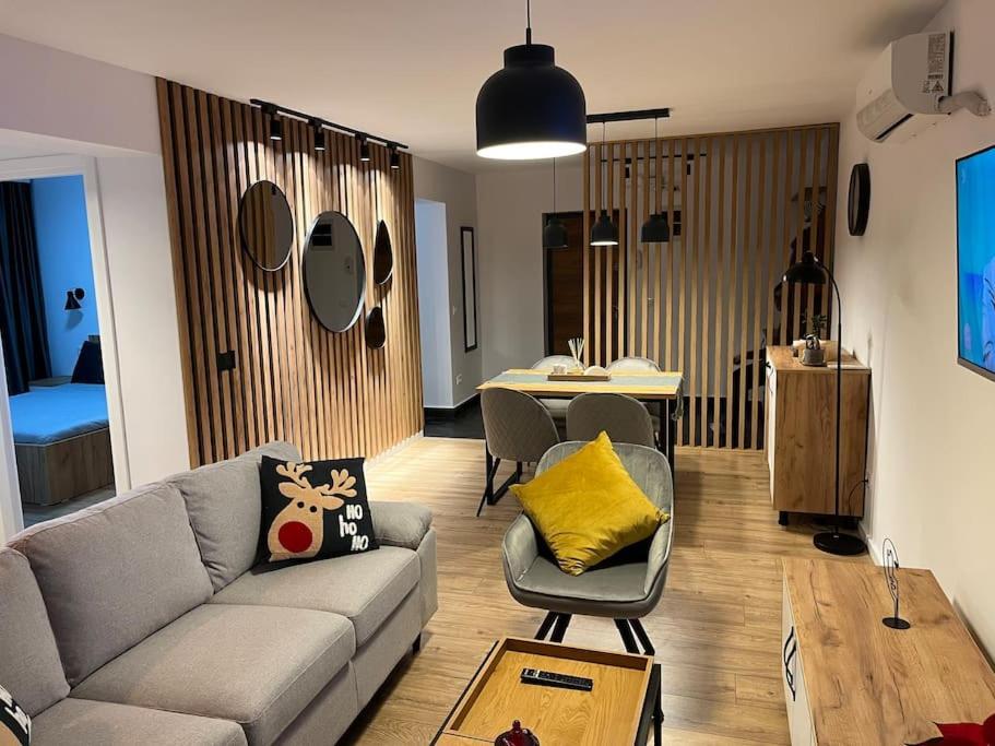 Apartament Suceava Luaran gambar